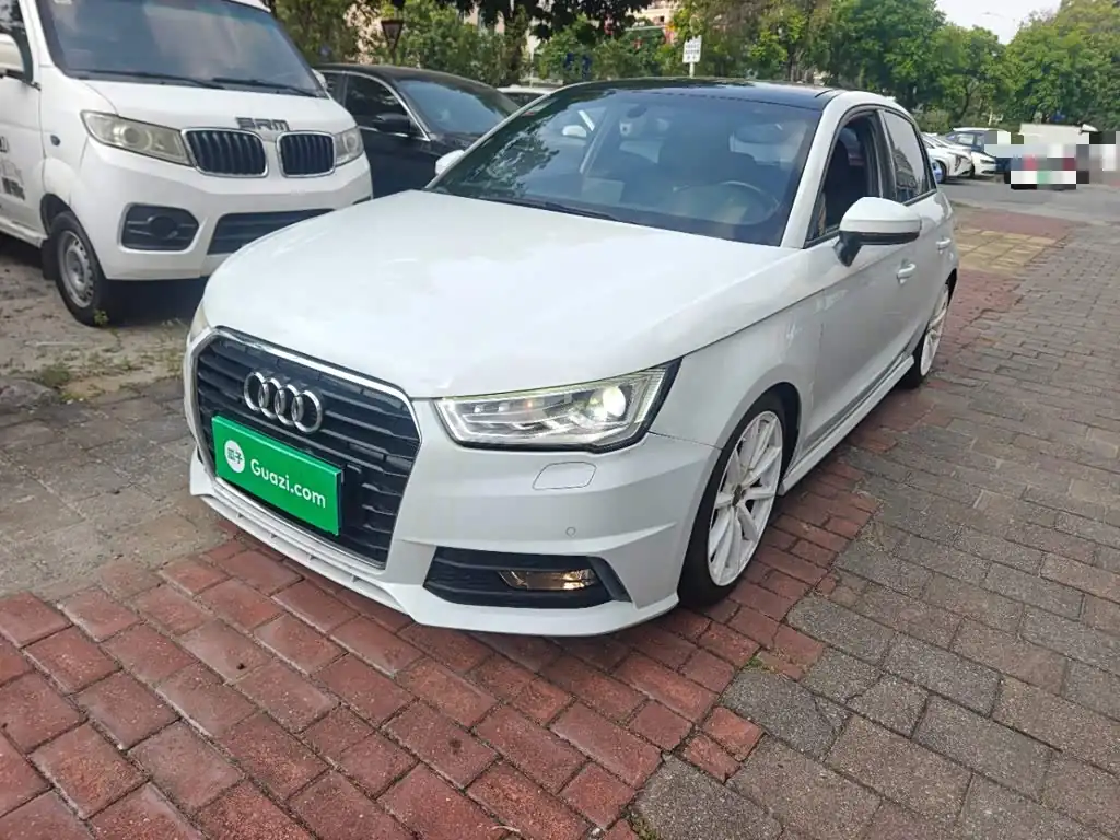 Audi A1 2016, фото 1