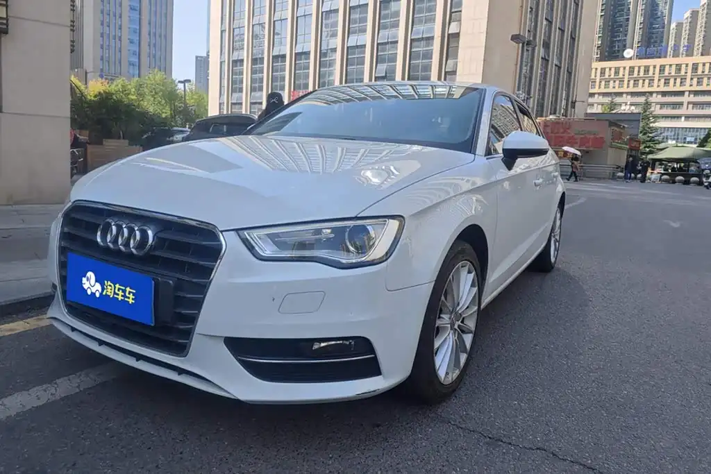 Audi A3 2016, фото 1