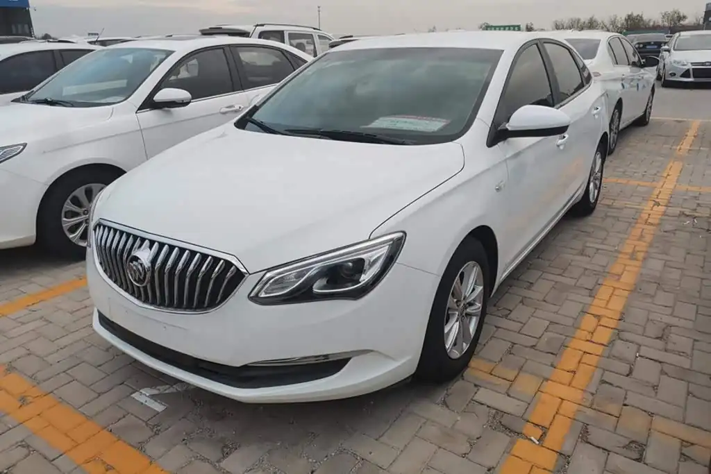 Buick Excelle 2016, фото 1