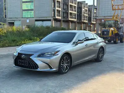 Lexus ES 2023
