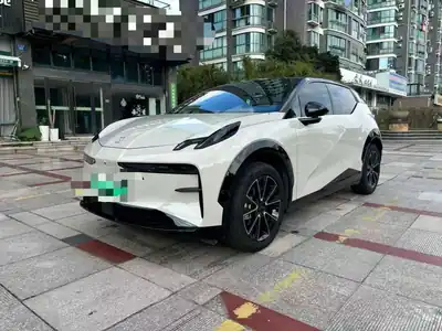 Zeekr X 2024