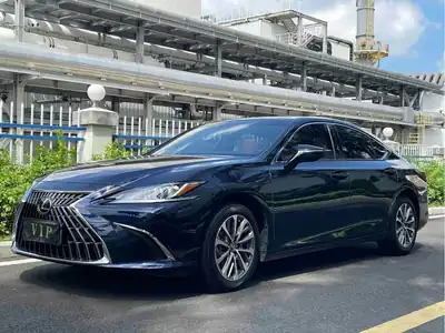 Lexus ES 2024