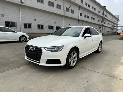 Audi A4L 2016