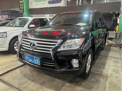 Lexus LX 2012