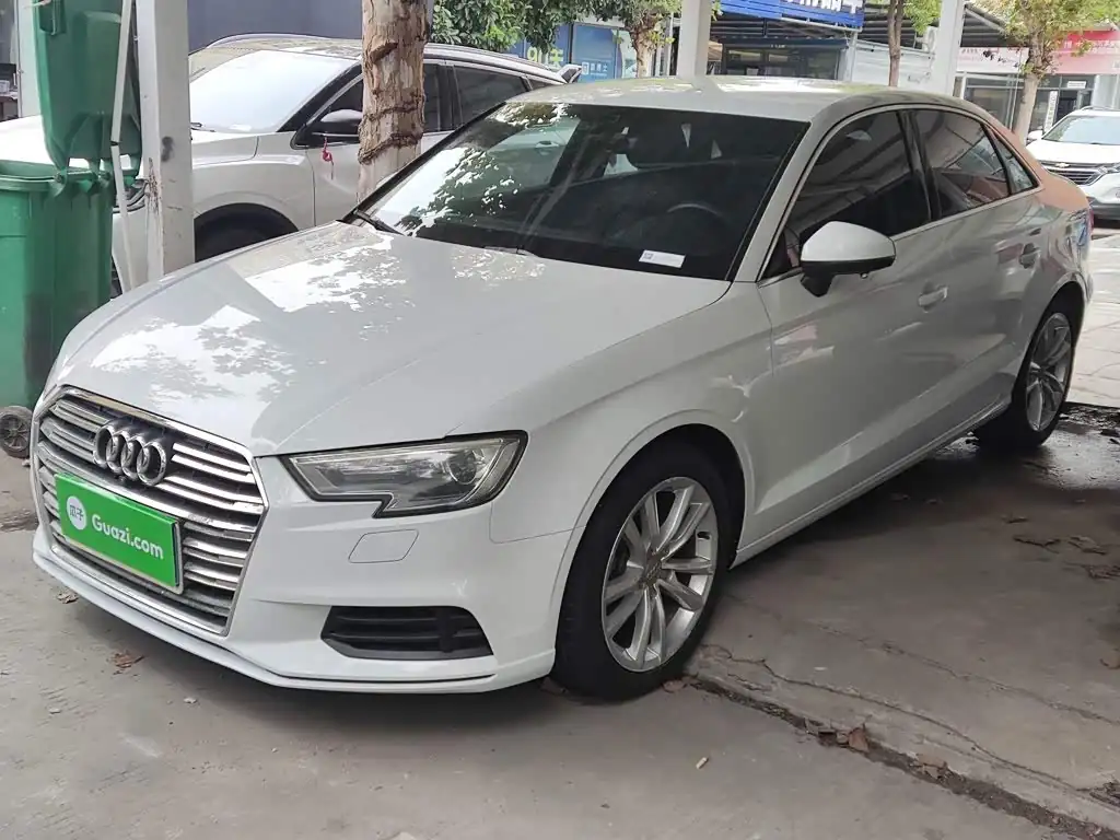 Audi A3 2017, фото 1