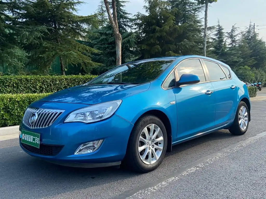 Buick Excelle 2014, фото 1