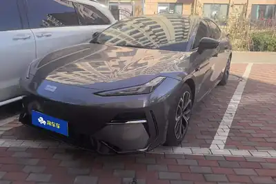 Geely Galaxy Galaxy E8 2025