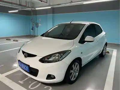 Mazda 2 2012