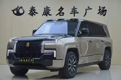 Yangwang U8 L 2025