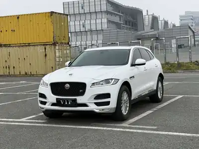 Jaguar F-PACE 2018