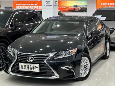Lexus ES 2016