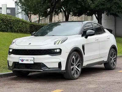Lynk & Co 05 2022