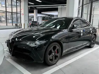 Alfa Romeo Giulia Zhuliye 2020