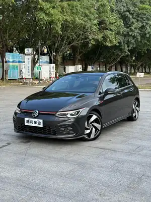 Volkswagen Golf GTI 2024