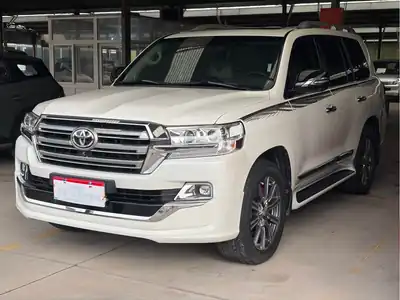 Toyota Landekuluze ( (импорт)