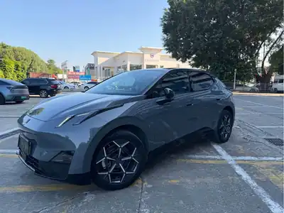 Lynk & Co 20 2024