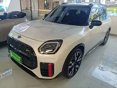 MINI JCW COUNTRYMAN