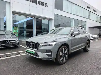 Volvo XC60 Chadianshi гибрид 2023