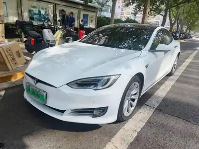 Tesla Model S 2016