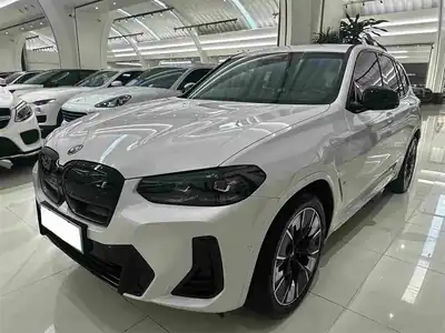 BMW iX3 2024