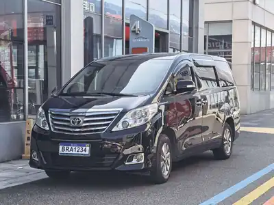 Toyota Alphard 2013