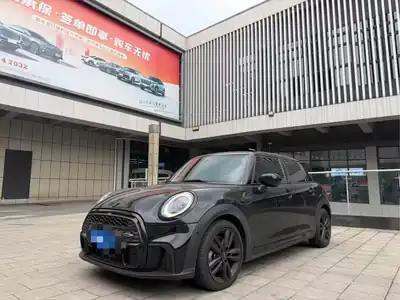 MINI MINI 2022