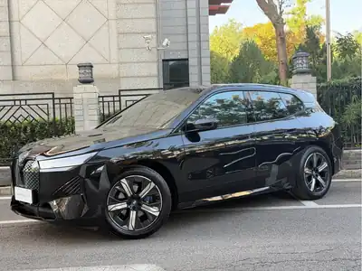 BMW iX M60 2024