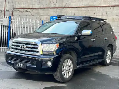Toyota Sequoia 2013