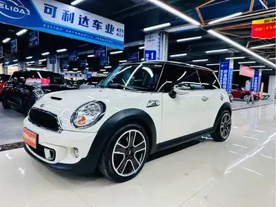 MINI MINI 2012