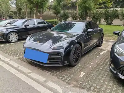Porsche Panamera 2022