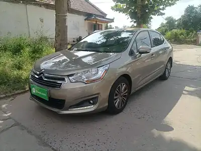 Citroen C4L 2015