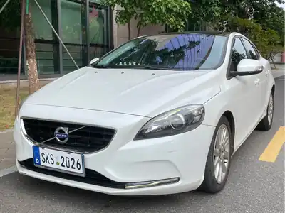 Volvo V40 2015