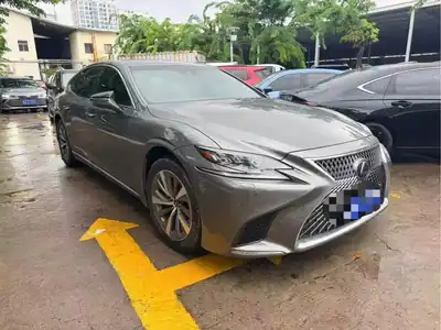 Lexus LS 2019