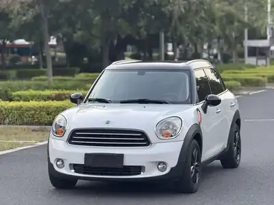 MINI COUNTRYMAN 2011