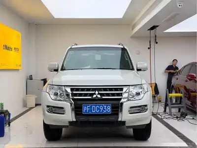 Mitsubishi Pajieluo ( (импорт) 2019