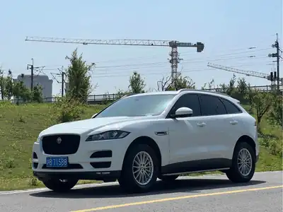 Jaguar F-PACE 2018