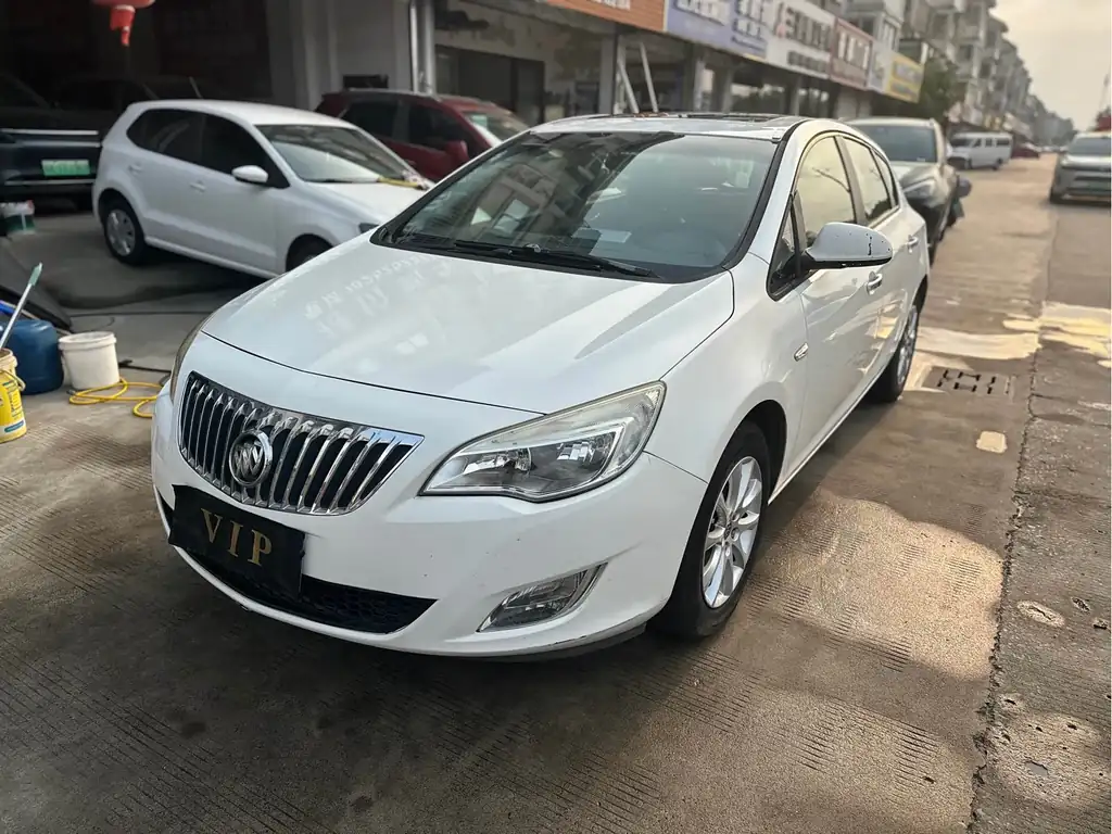 Buick Excelle 2012, фото 1