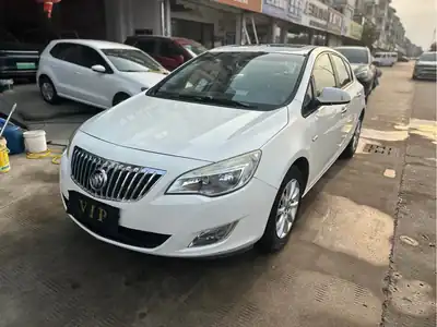 Buick Excelle 2012