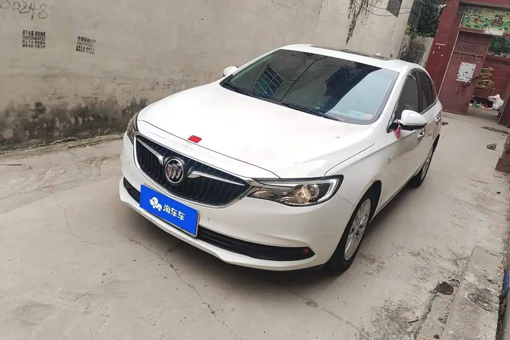 Buick Excelle 2018, фото 1