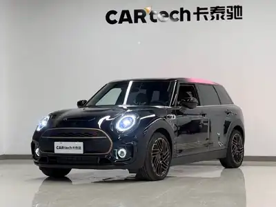 MINI CLUBMAN 2024