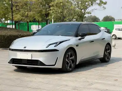Lynk & Co 07 EM-P