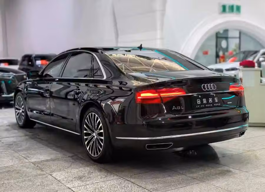 Audi A8 2017, фото 3