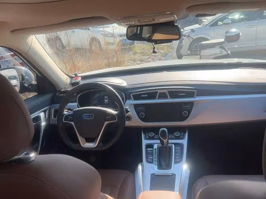 Geely Atlas 2016, фото 14