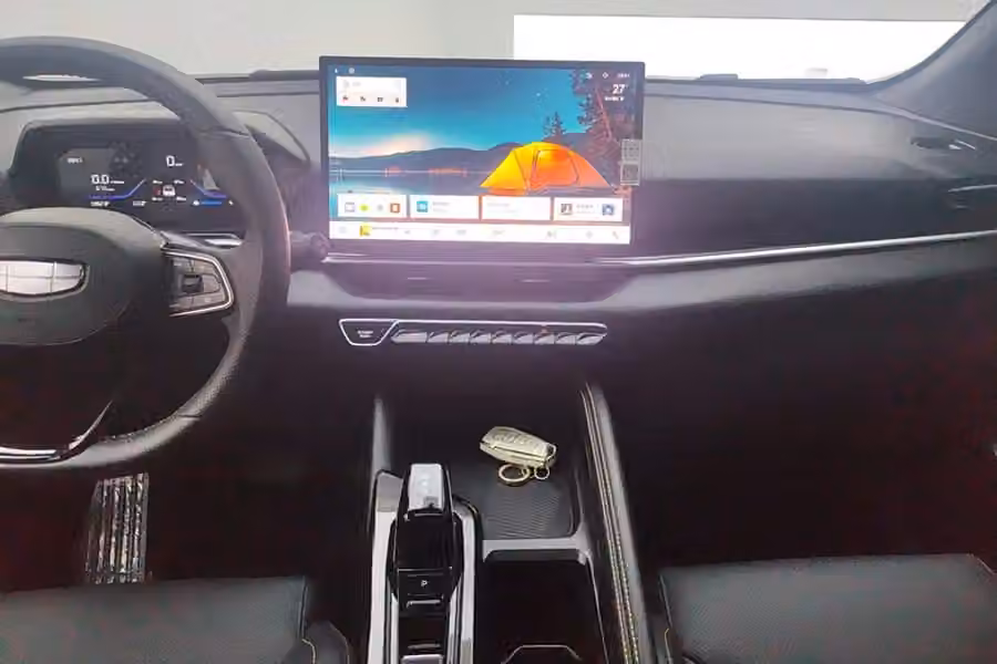 Geely Coolray 2026, фото 13