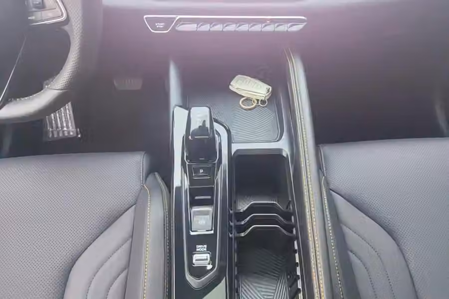 Geely Coolray 2026, фото 16