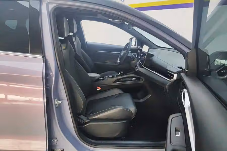 Geely Coolray 2026, фото 8