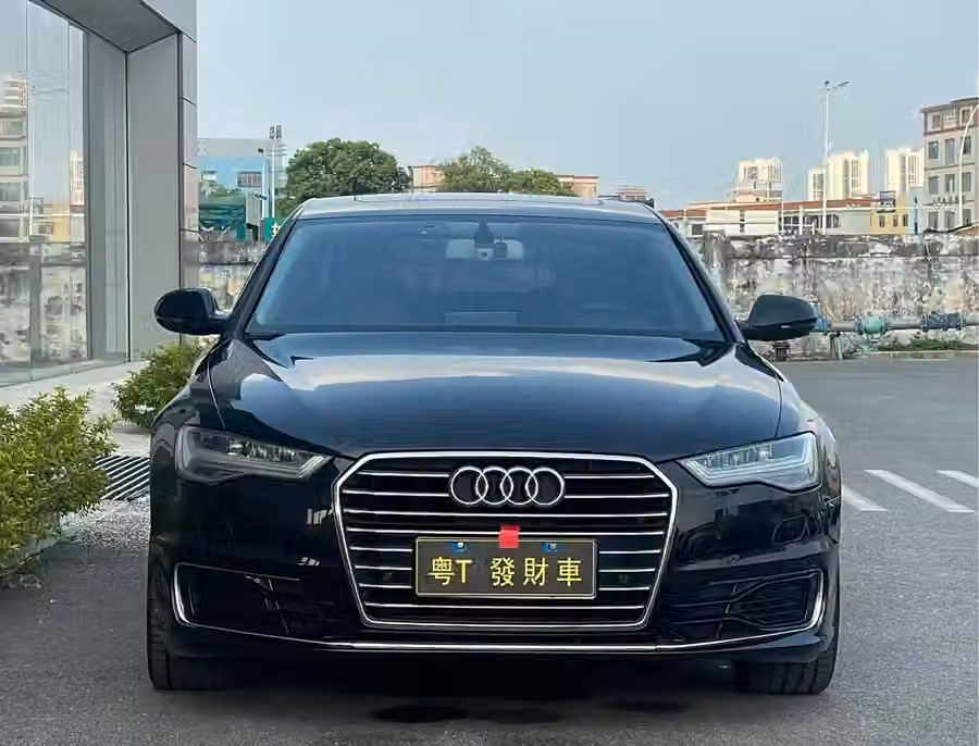 Audi A6L 2018, фото 2