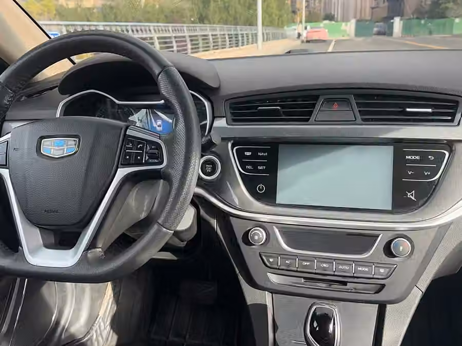 Geely Emgrand 2017, фото 21