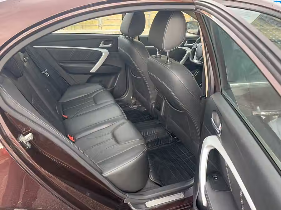 Geely Emgrand 2017, фото 23