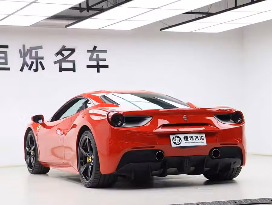 Ferrari 488 2018, фото 21